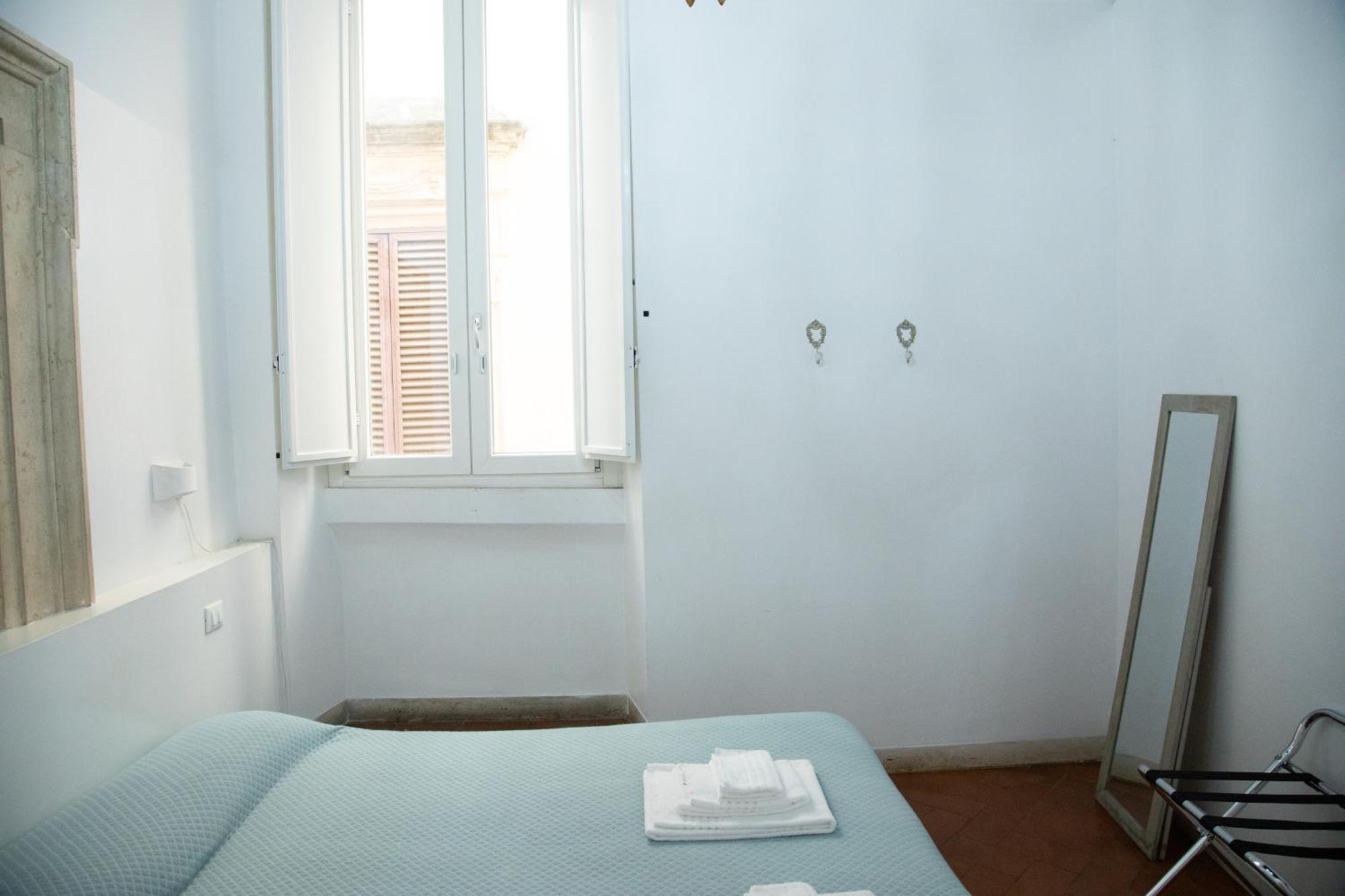Flowers Apartments Rome City Center — Photos 3